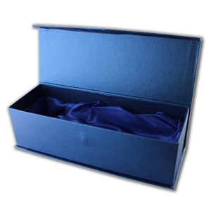 glaspokal-geschenkbox-blau