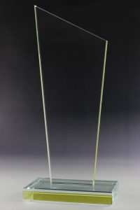 Glastrophäe "Quino Gelb Award" mit Glasgravur