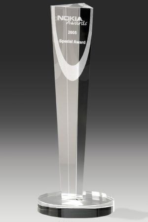 Glaspokal "Crystal Column Award" mit Lasergravur