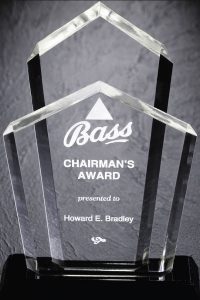 glaswert-trophaeen-chairman