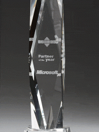 Glaspokal "Crystal Praesis Award" mit Lasergravur bestellen