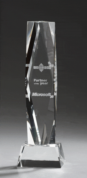 Glaspokal "Crystal Praesis Award" mit Lasergravur bestellen