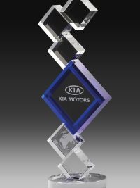 Glastrophäe "Leader Award" mit Glasgravur