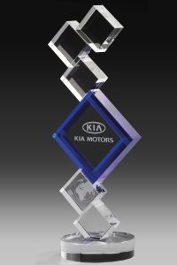 Glastrophäe "Leader Award" mit Glasgravur