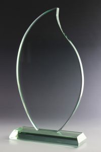 Glaspokal "Viro Award" mit Glasgravur