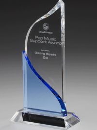 Glaspokal "Dream Award" mit Lasergravur