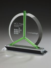 Glaspokal "Tributum Award" mit Glasgravur