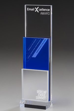 Glaspokal "Tempus Award" mit Glasgravur