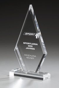 Glaspokale, Glaspokal, Lasergravur, Glasgravur, Glasaward, Glasawards, Glastrophäe, Glaspokal kaufen, Glaspokale kaufen, Glaspokal mit Gravur, Glaspokal gravieren lassen, Glaspokal Lasergravur, Glastrophäe mit Gravur, Awards kaufen, Award mit Gravur