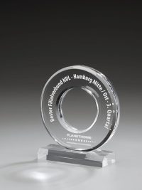 Glaspokale, Glaspokal, Lasergravur, Glasgravur, Glasaward, Glasawards, Glastrophäe, Glaspokal kaufen, Glaspokale kaufen, Glaspokal mit Gravur, Glaspokal gravieren lassen, Glaspokal Lasergravur, Glastrophäe mit Gravur, Awards kaufen, Award mit Gravur