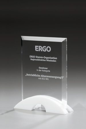 Glaspokal "Bridge Award" mit Lasergravur