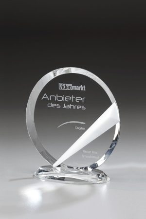 Glaspokal "Focus Award" mit Lasergravur