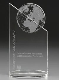 Glaspokal "Dominato Award" mit Lasergravur