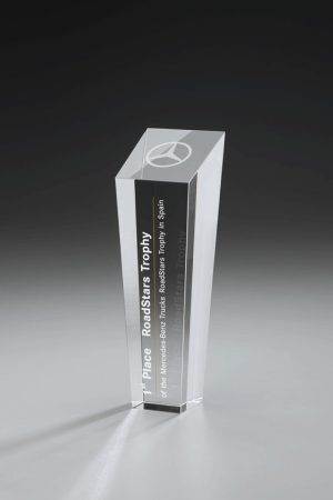 Glaspokal "Everest Award" mit Lasergravur