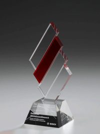 Acrylpokal "Ignis Dignitas Award" mit einer Lasergravur
