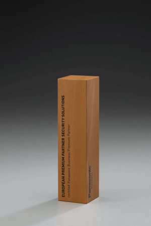 Glaspokal "Lumber Pure Award" mit Lasergravur