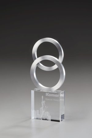 Glaspokal "Protelum Award" mit Lasergravur