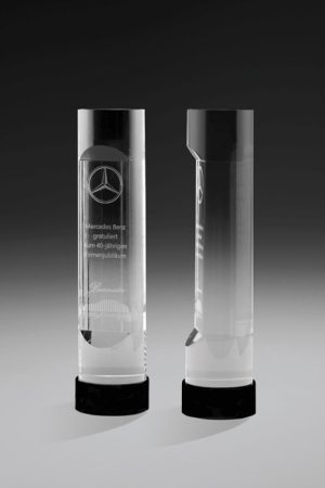 Glaspokal "Victory Tower Award" mit Lasergravur