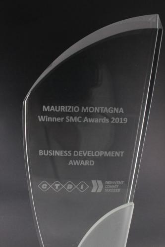 Glaspokale, Awards, Gravur, Awards gravieren, Glaspokal mit Gravur, Lasergravur, Acryglastrophäe, Pokal mit Lasergravur, Awards mit Lasergravur, 