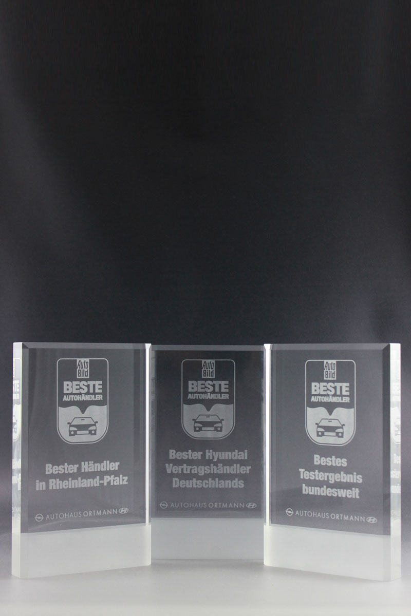 Glastrophäen mit Lasergravur