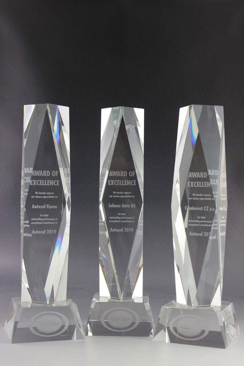 Glastrophäen mit Lasergravur