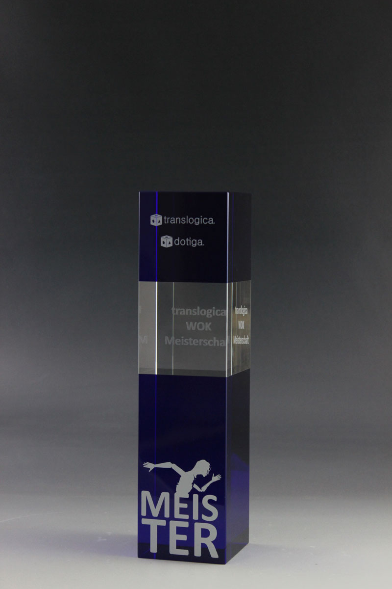 Glastrophäe mit UV-Direktdruck als Gravur