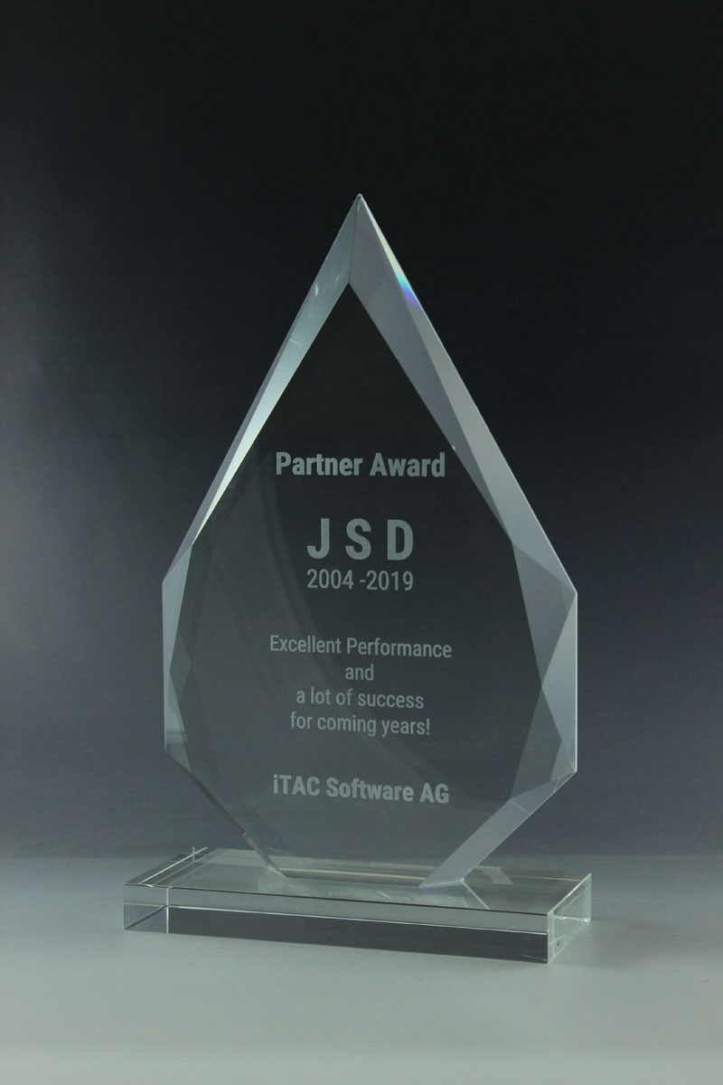 Glastrophäe mit Lasergravur