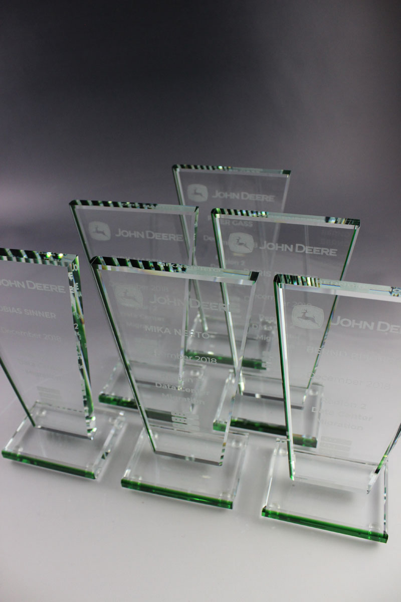 Glastrophäen mit Lasergravur