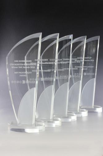 Glastrophäen mit Lasergravur