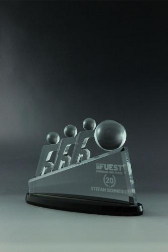 Glastrophäe mit Lasergravur