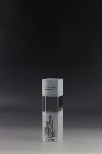 Glastrophäe mit UV-Direktdruck als Gravur