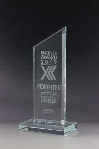 Glastrophäe mit Lasergravur