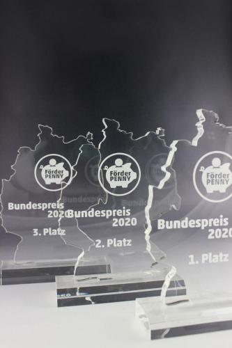 Glaspokale mit Lasergravur für den Penny Förderpreis 2020