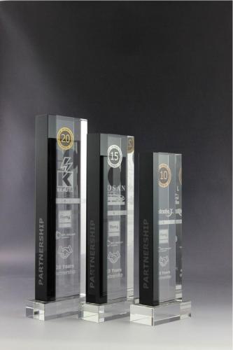 Glastrophäen mit Lasergravur und Folienschnitt