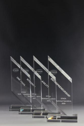 Glaspokale mit Lasergravur für die Firma Stada