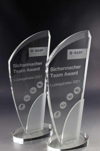 Glastrophäen mit Lasergravur