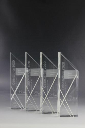 Glastrophäen mit Lasergravur und Folienschnitt